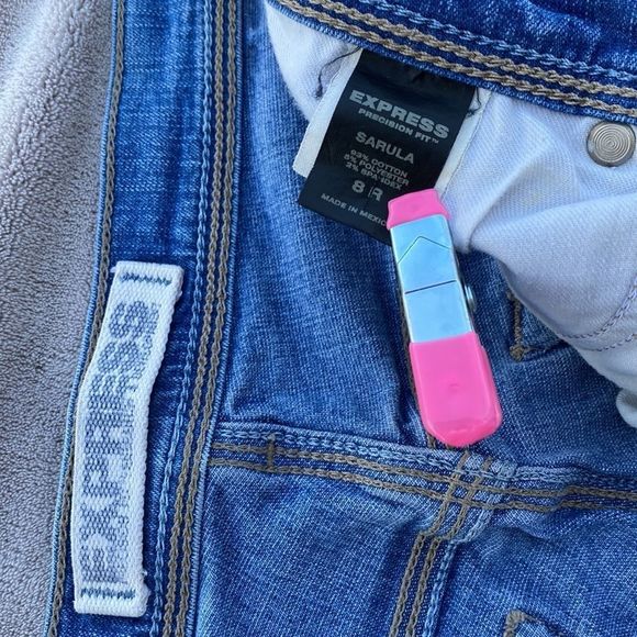 EXPRESS SARULA BOOTCUT DENIM JEANS SZ 8 - Picture 4 of 15